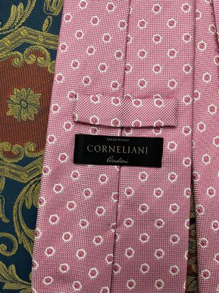 Corbata Corneliani rosa y blanca