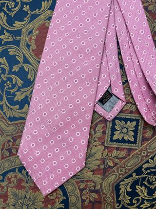 Corbata Corneliani rosa y blanca