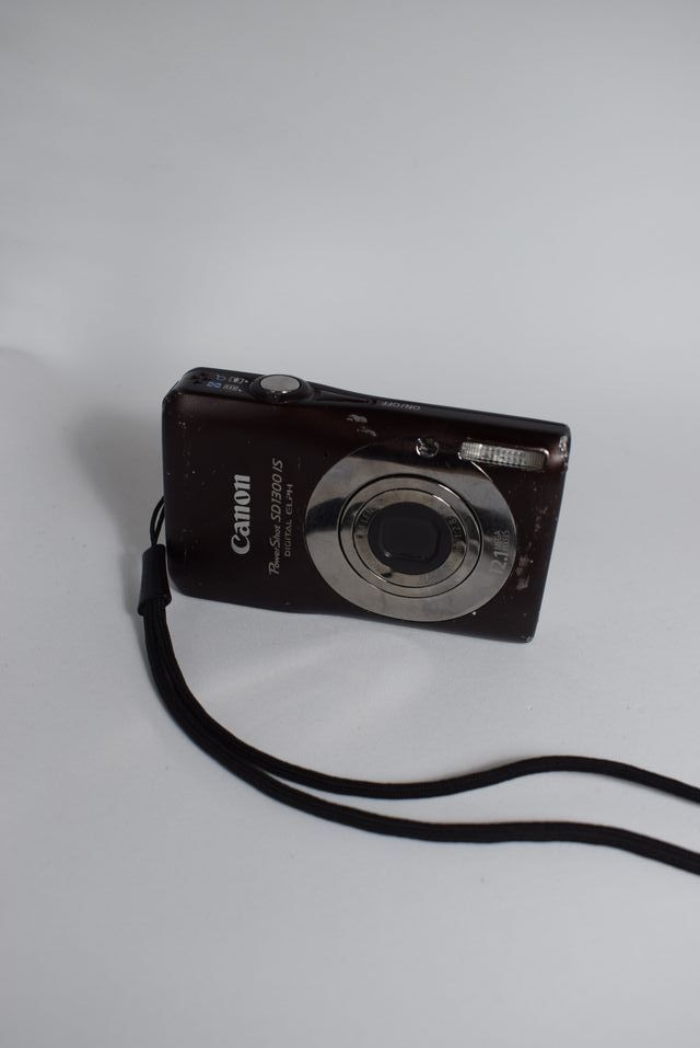 Canon PowerShot SD1300 IS (IXUS 105)