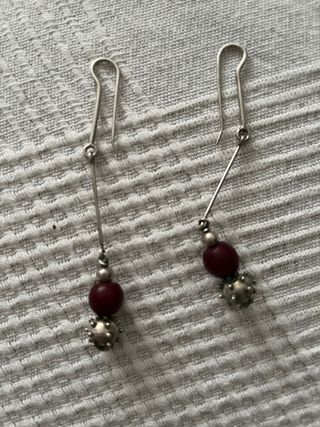 Pendientes largos plata rojos