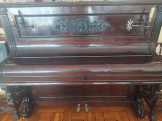Piano Carl Hardt Antiguo