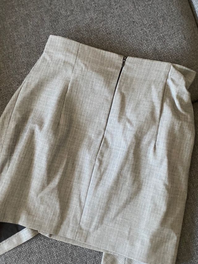 Minigonna Zara - Grigia a pieghe