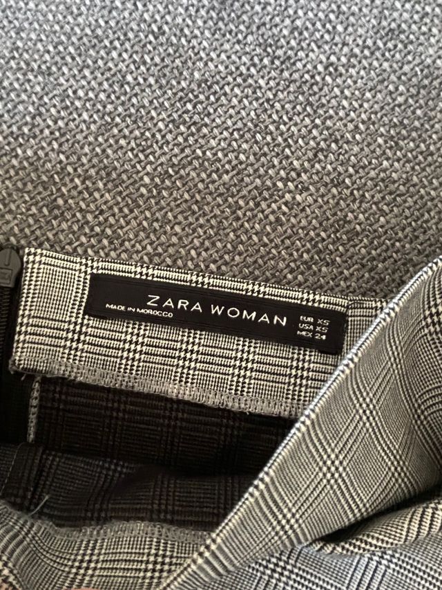 Minigonna Zara - Grigia a pieghe