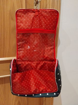Neceser Mickey Mouse - lunares
Bolsa de aseo