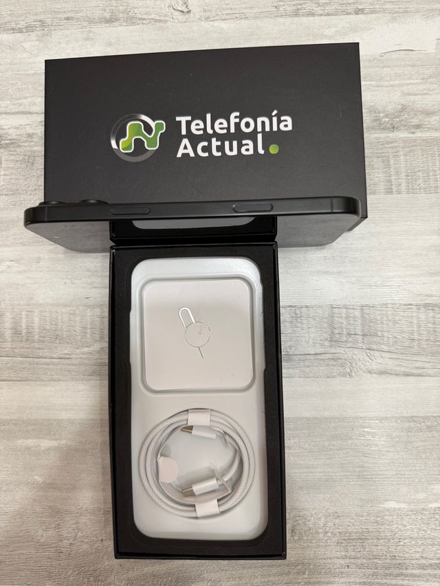 iPhone 16 promax 256 13/10/2024 102 ciclos 