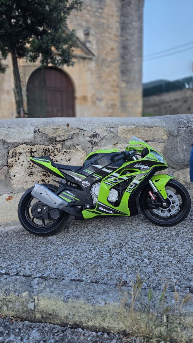 Moto bateria niños Kawasaki Ninja 12v Eléctrica