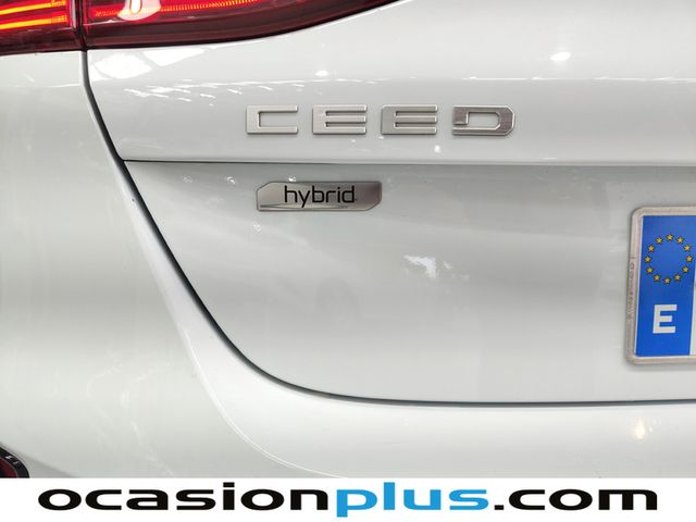 Kia Ceed 1.6 MHEV iMT Drive 100 kW (136 CV)