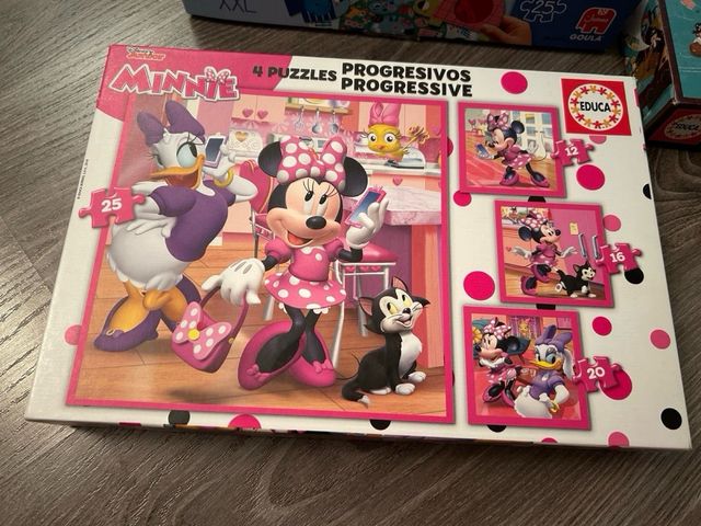 Puzzles infantiles: Minnie, detectives y animales