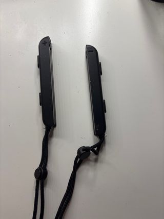 Joy-Con Controllers - Nintendo Switch