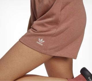 Talla S. Pantalón corto ADIDAS 
