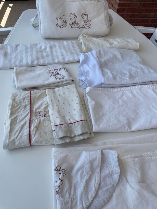 Cuna bebé plegable Completa   + bolso