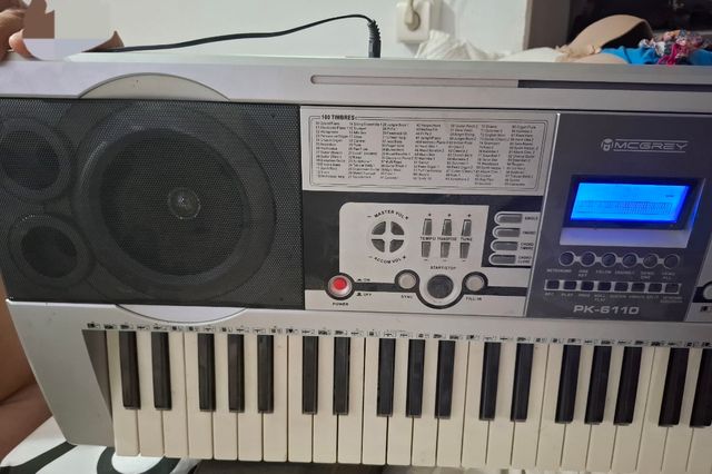 Piano Electrónico Mcgrey PK-6110