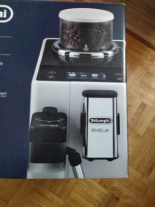Cafetera DeLonghi Rivelia