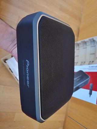 Subwoofer Pioneer amplificado 