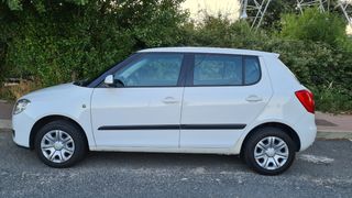 Skoda Fabia 1.4 16v 86CV sólo 122.000 km