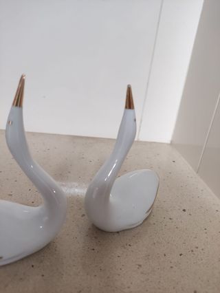 2 figuras cisnes porcelana