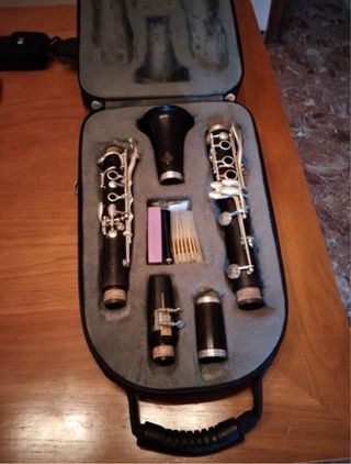 Clarinete Buffet E11 