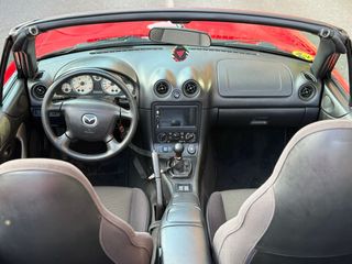 Mazda MX-5 2004