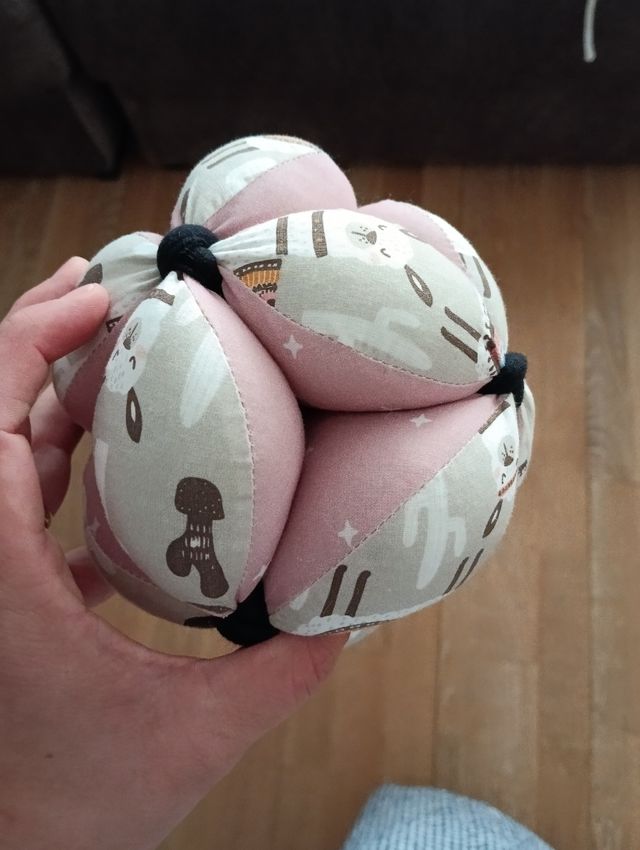Pelota Montessori bebé