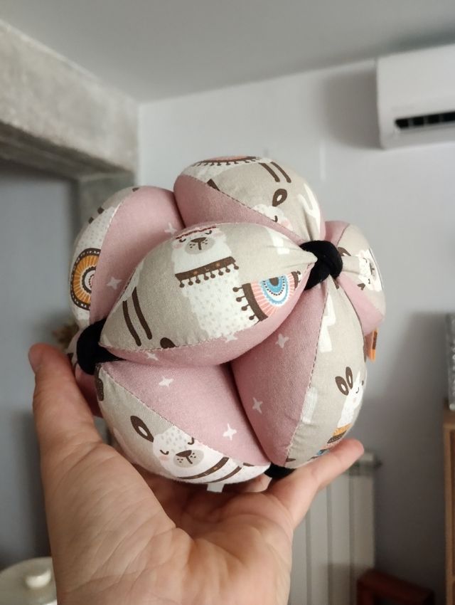 Pelota Montessori bebé