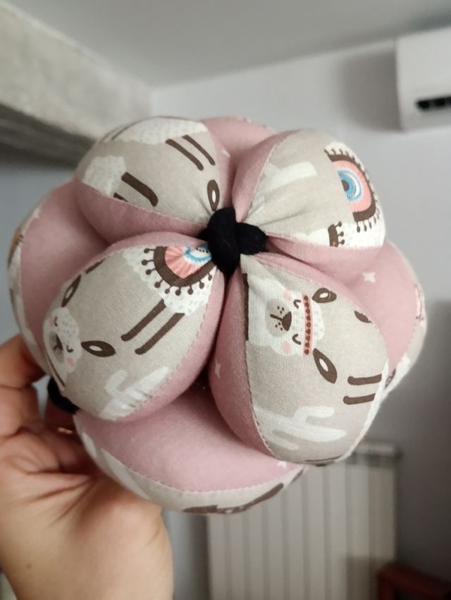 Pelota Montessori bebé