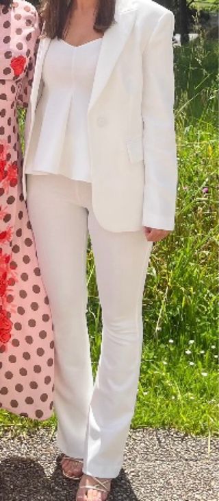 Conjunto blanco: pantalón y blusa