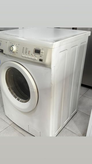 LAVADORA SECADORA ELECTROLUX 