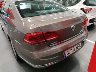 Volkswagen Passat 2011