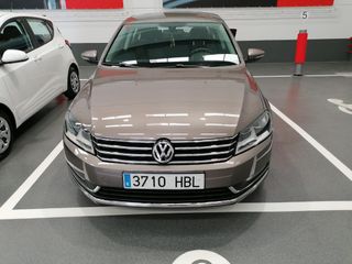 Volkswagen Passat 2011