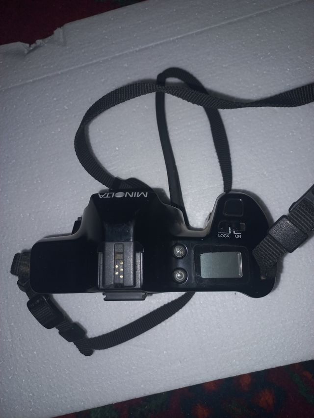 Minolta Dynax 3000i - Cámara negra