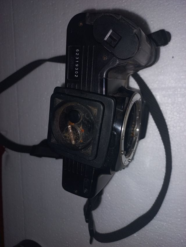 Minolta Dynax 3000i - Cámara negra