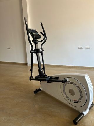 Bicicleta elíptica BH i.ZK 900