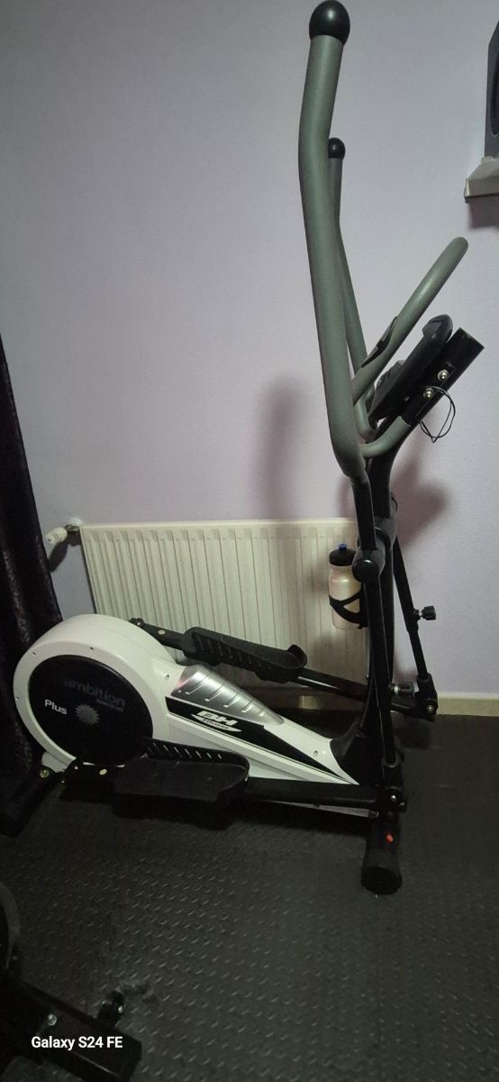 Elíptica BH Fitness Ambition Plus