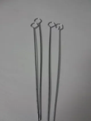 Parrilla de barbacoa acero inoxidable y 4 pinchos