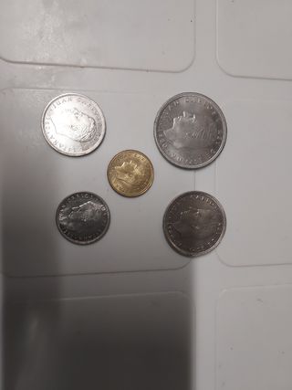 Monedas España 1982: 25, 50, 100 pesetas