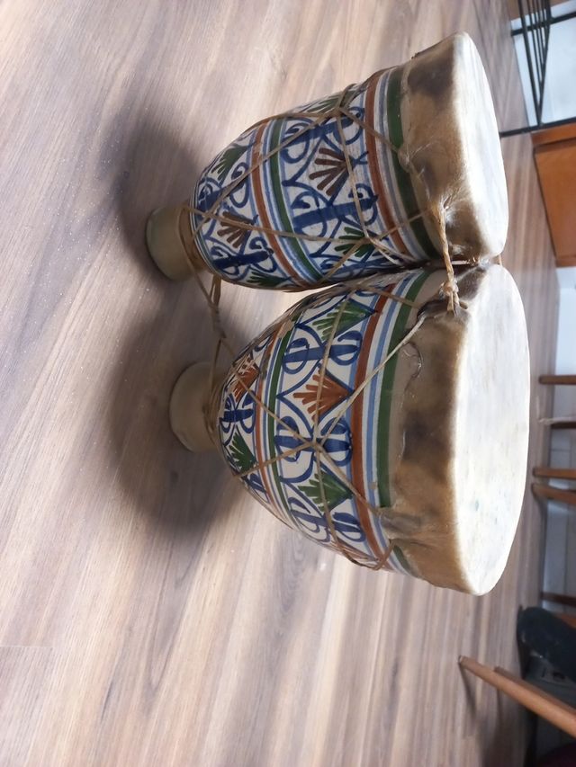 Bongos de cerámica y piel - Instrumentos musicales