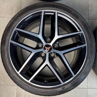 LLANTAS SEAT LEÓN FR ORIGINALES CON NEUMÁTICOS