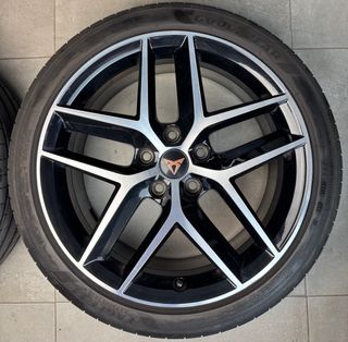 LLANTAS SEAT LEÓN FR ORIGINALES CON NEUMÁTICOS