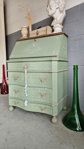 Escritorio antiguo francés