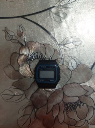 Reloj Casio F-201W vintage
