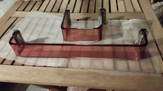 Toallero y portarrollos metacrilato rojo