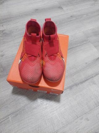 Botas Nike Jr Zoom Vapor 15 Academy IC PRO.