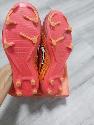 Botas Nike Jr Zoom Vapor 15 Academy IC PRO.