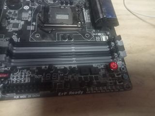 Placa base GIGABYTE GA-Z87X-UD3H
