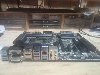 Placa base GIGABYTE GA-Z87X-UD3H