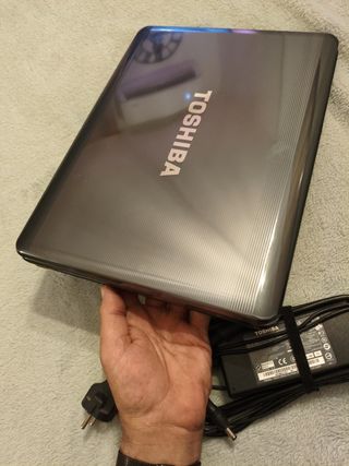 Portátil Toshiba Satellite A300-1L6