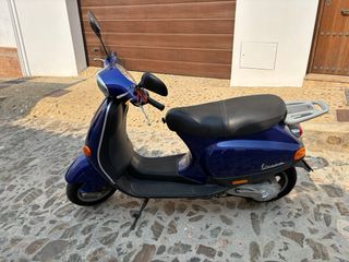 Vespa 50cc - Scooter Azul