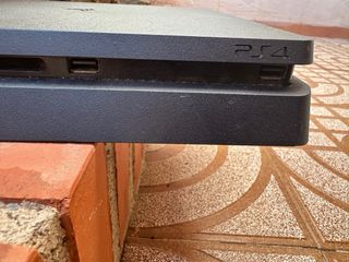 PS4 (PlayStation 4) 500GB - Negra