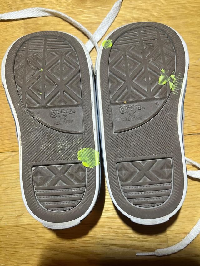 Converse blancas T22 niño