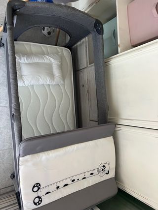 Cuna viaje + colchón viscoelástico SIN ESTRENAR